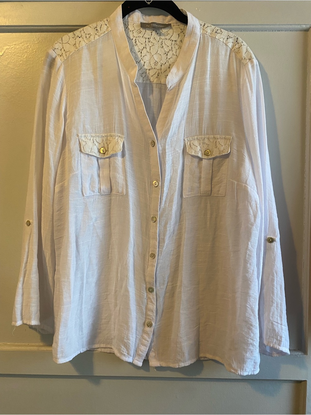 NY Collection White Lace Button-Front Top - size XL